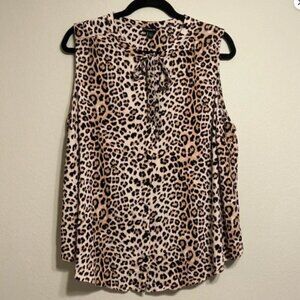 Super Cute Torrid Sz 2 Leopard Print Sleeveless Blouse